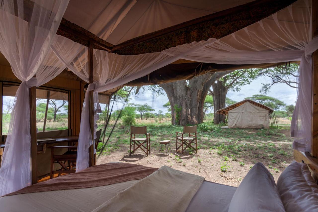 Baobab Tented Camp Kwa Kuchinia Екстер'єр фото