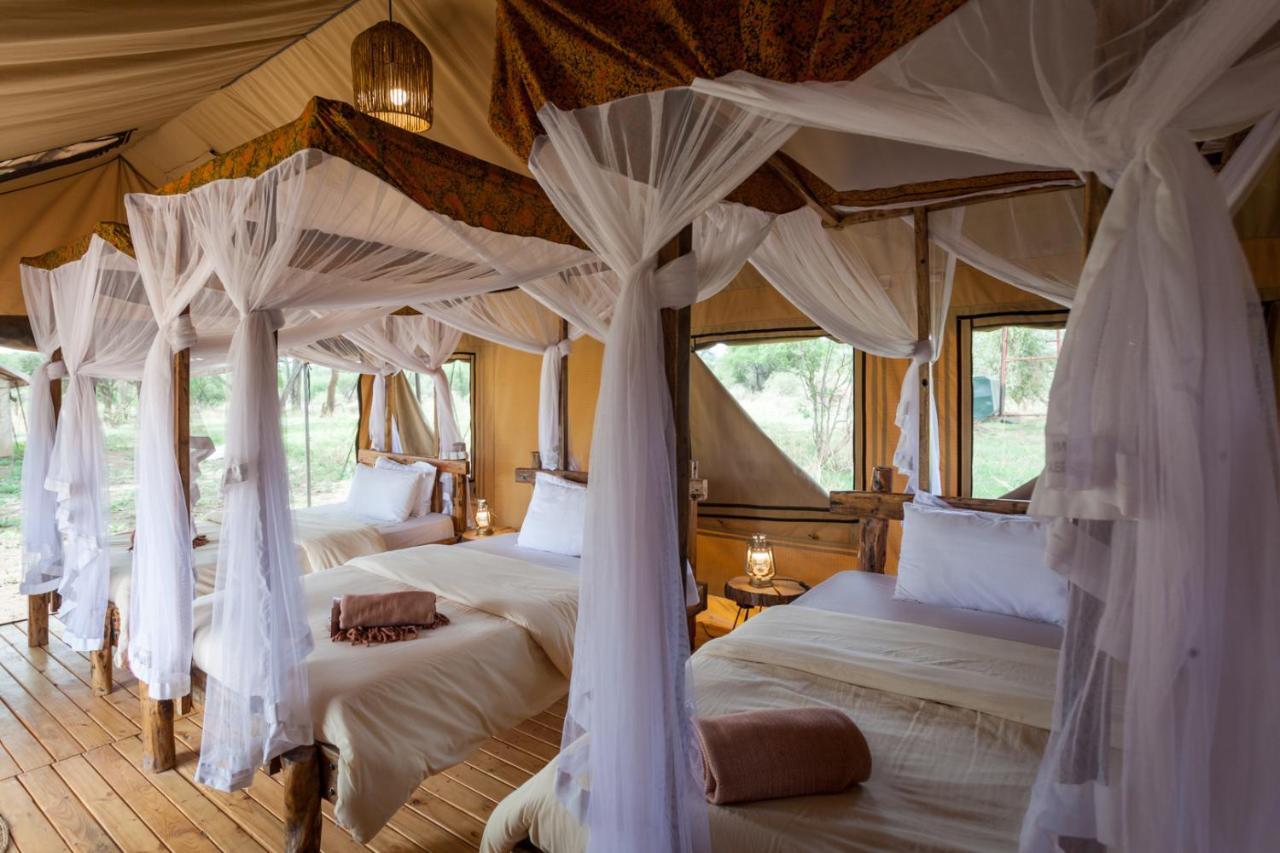 Baobab Tented Camp Kwa Kuchinia Екстер'єр фото