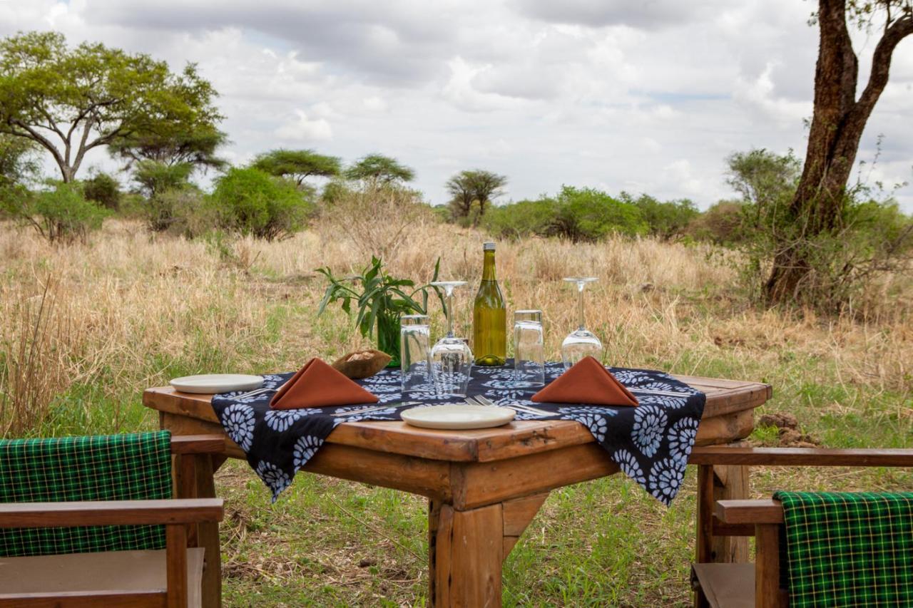 Baobab Tented Camp Kwa Kuchinia Екстер'єр фото