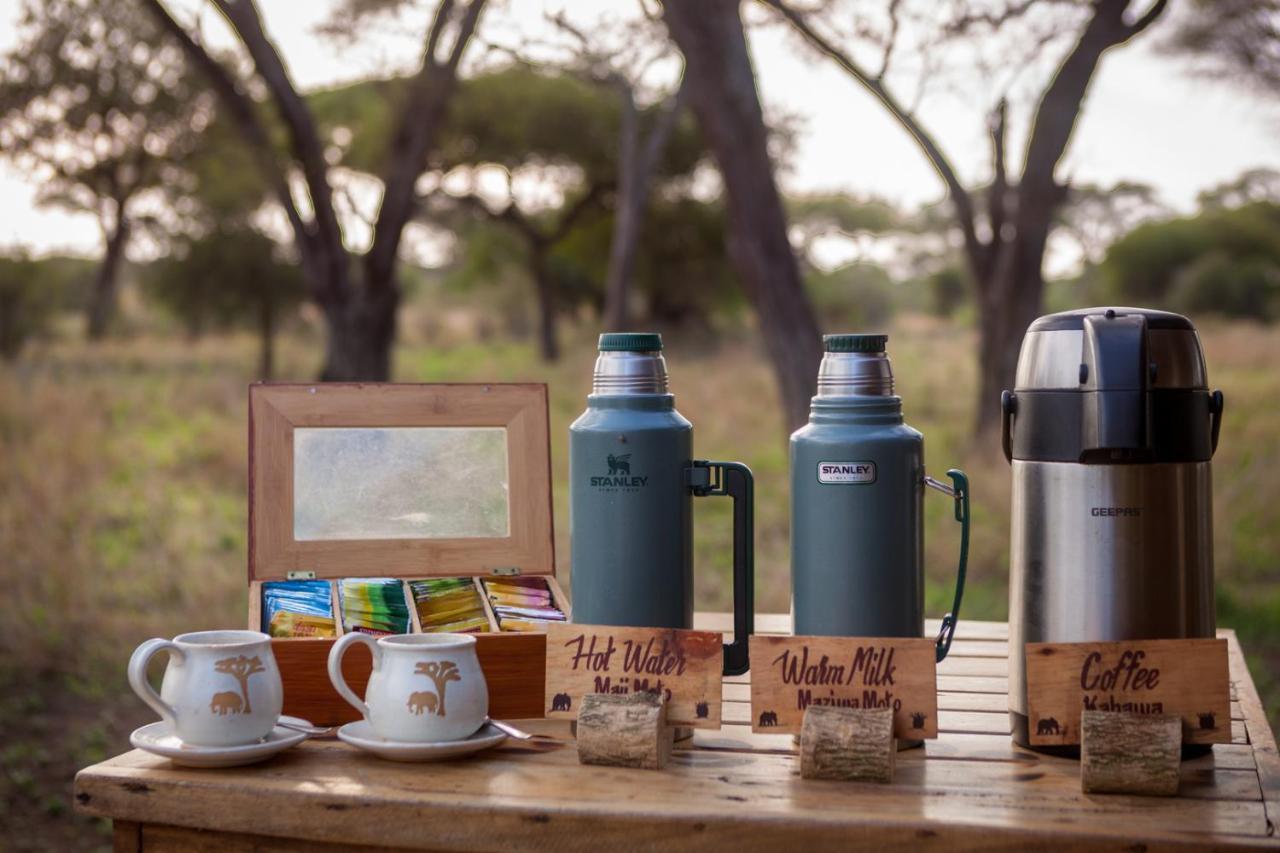 Baobab Tented Camp Kwa Kuchinia Екстер'єр фото