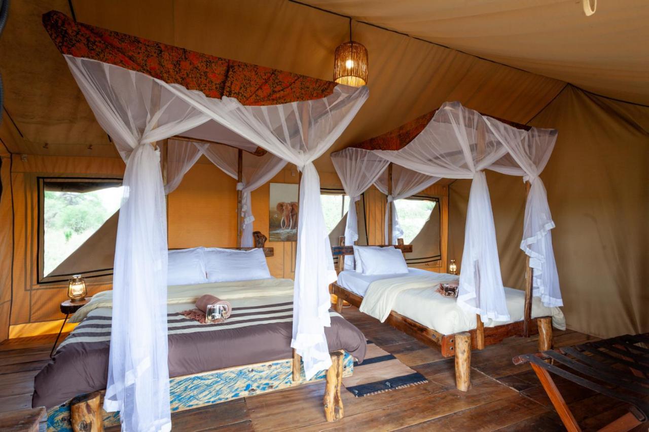 Baobab Tented Camp Kwa Kuchinia Екстер'єр фото