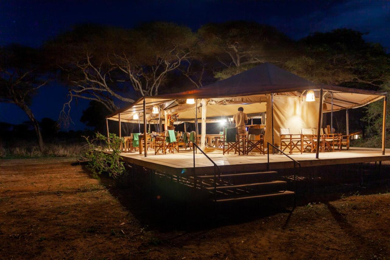 Baobab Tented Camp Kwa Kuchinia Екстер'єр фото