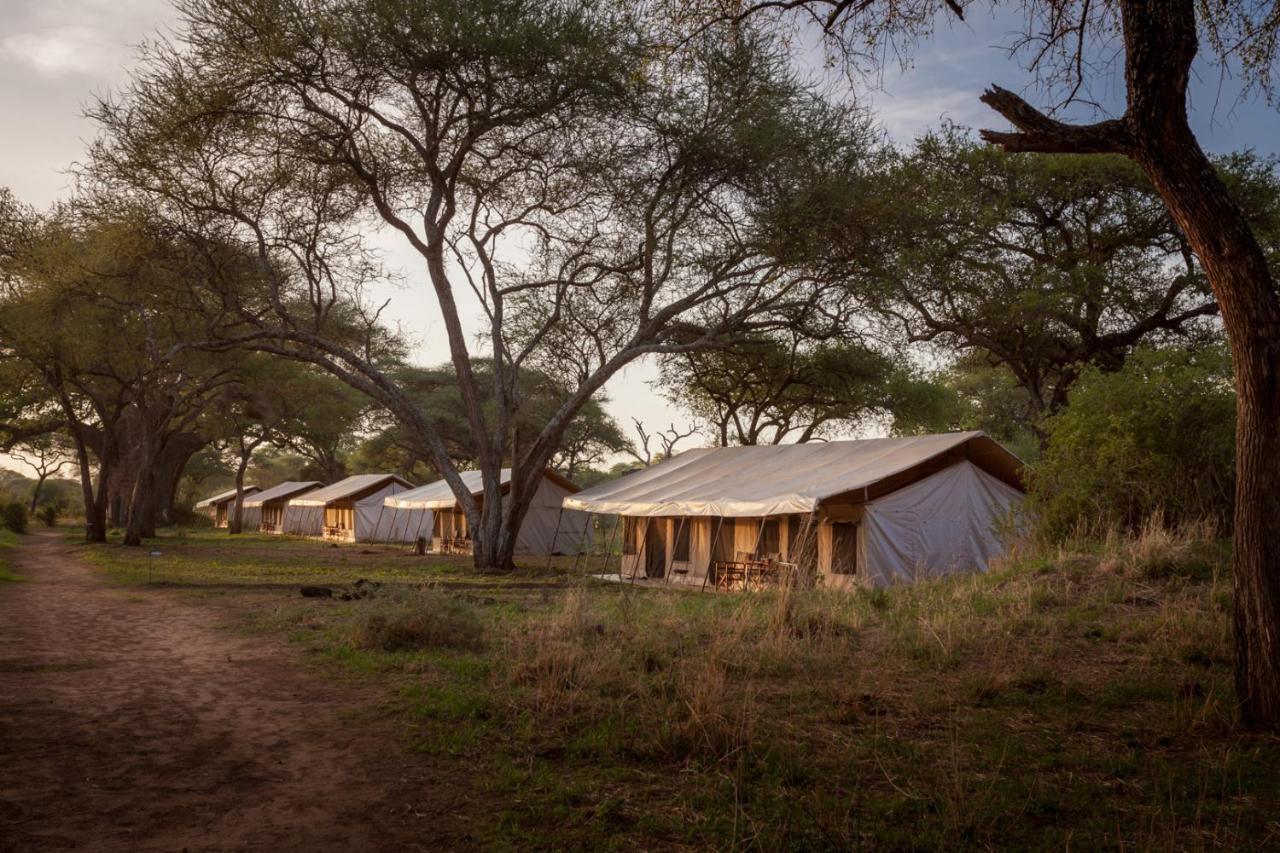 Baobab Tented Camp Kwa Kuchinia Екстер'єр фото